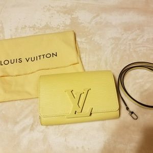 Louis Vuitton Louise PM Epi